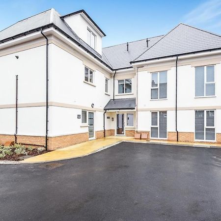 Appartamento Magna House Egham Esterno foto