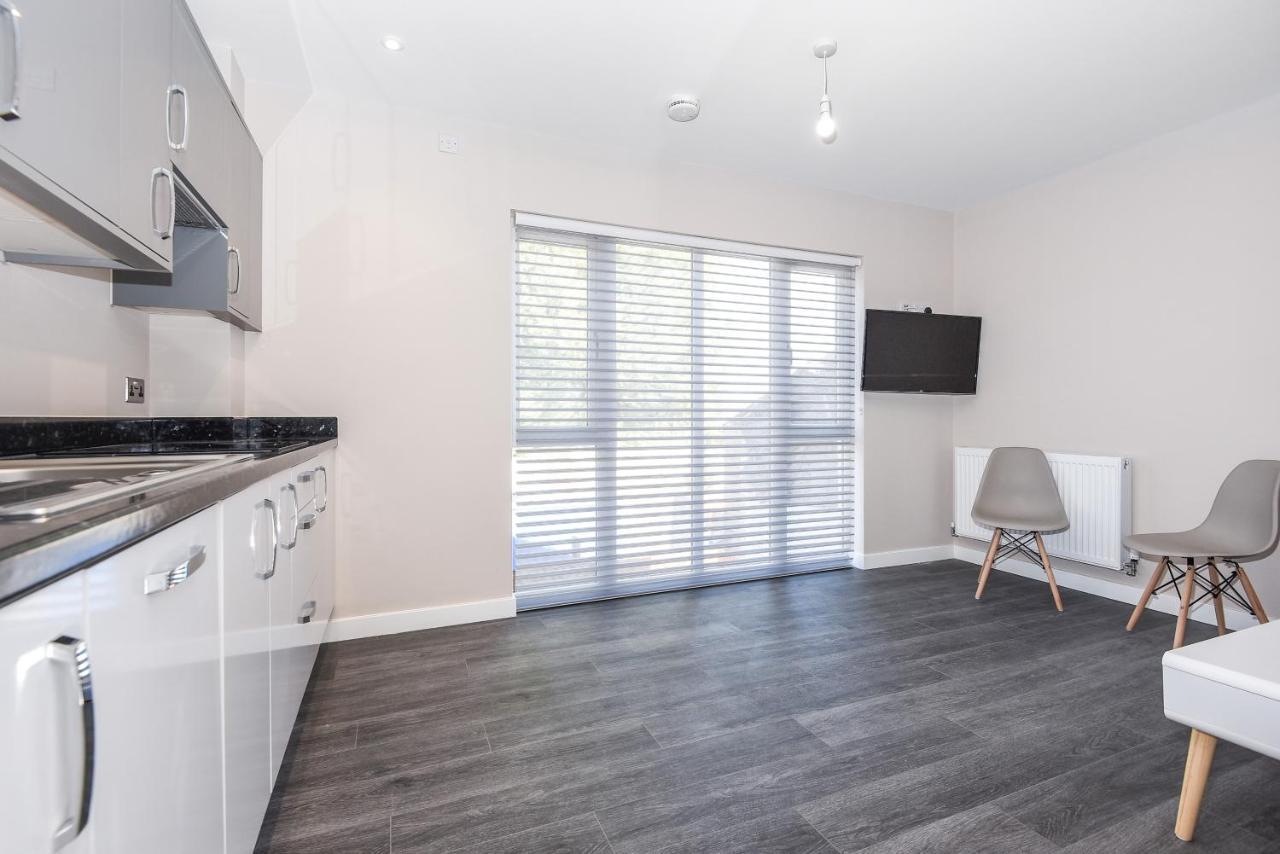 Appartamento Magna House Egham Esterno foto