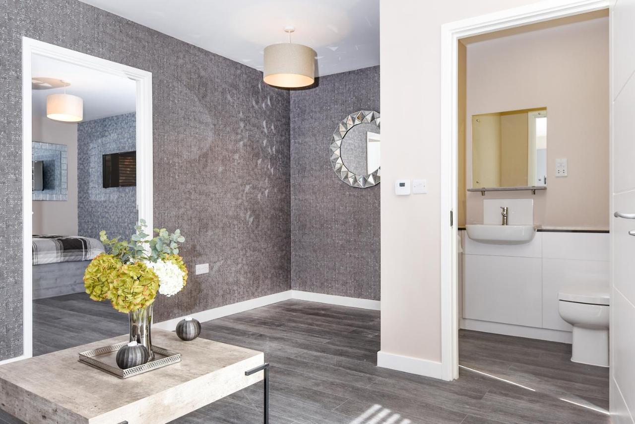 Appartamento Magna House Egham Esterno foto