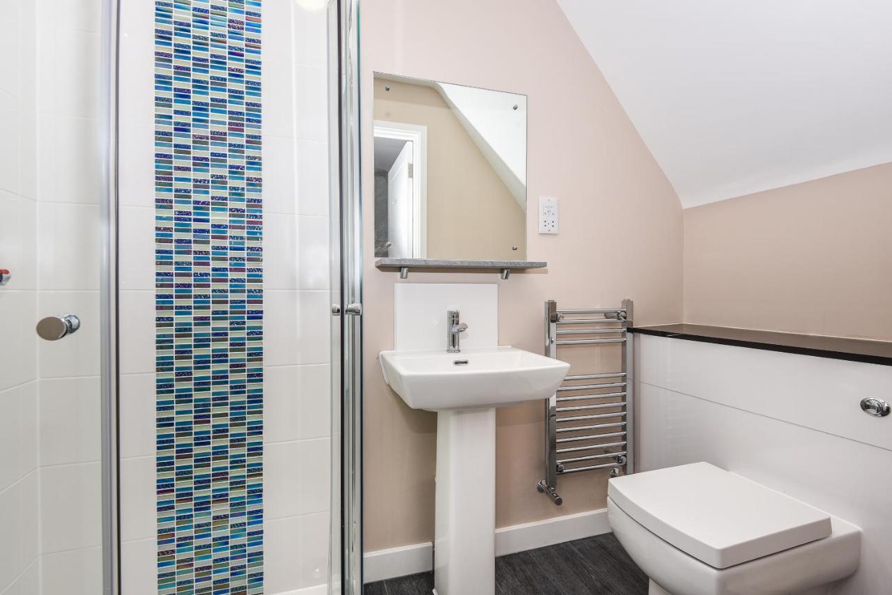 Appartamento Magna House Egham Esterno foto